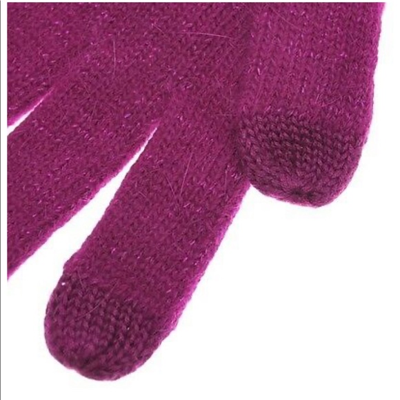 COACH Leopard Ocelot Tech Touch Gloves Cranberry - Picture 4 of 6